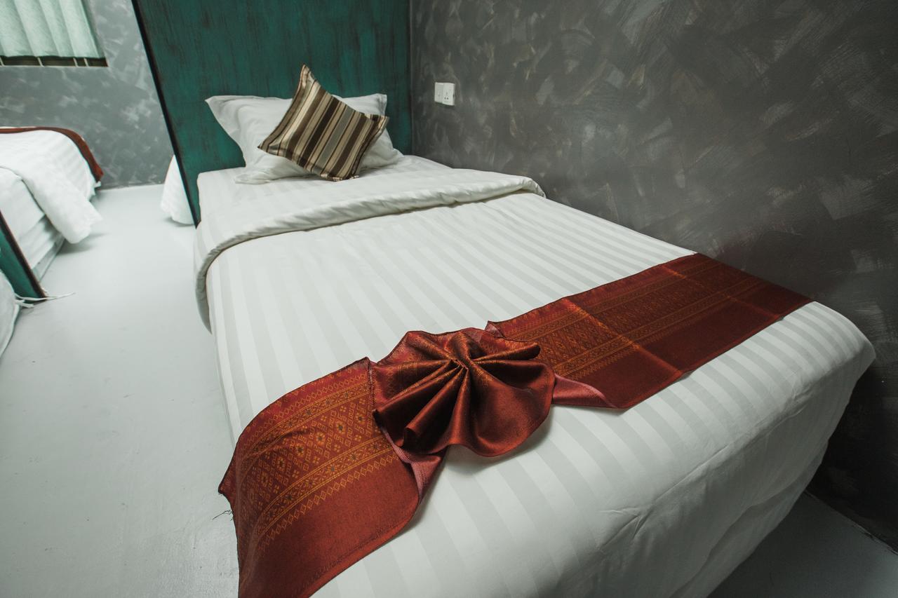 Rangoon Boutique House Hostel Екстериор снимка