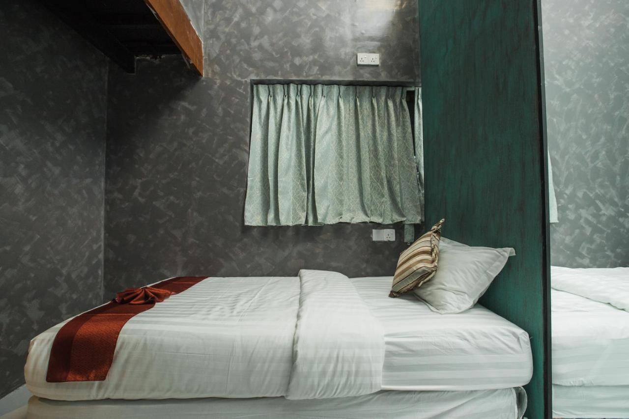 Rangoon Boutique House Hostel Екстериор снимка