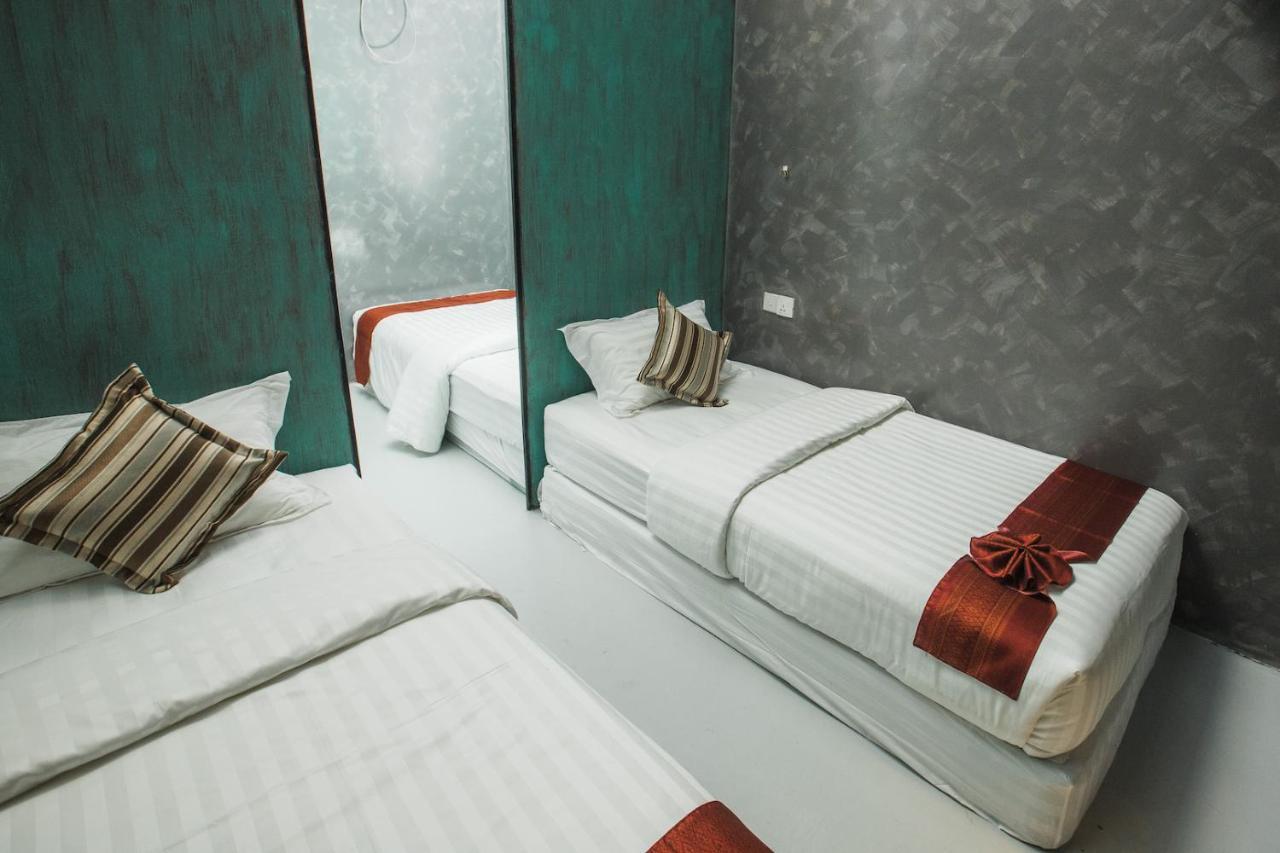 Rangoon Boutique House Hostel Екстериор снимка