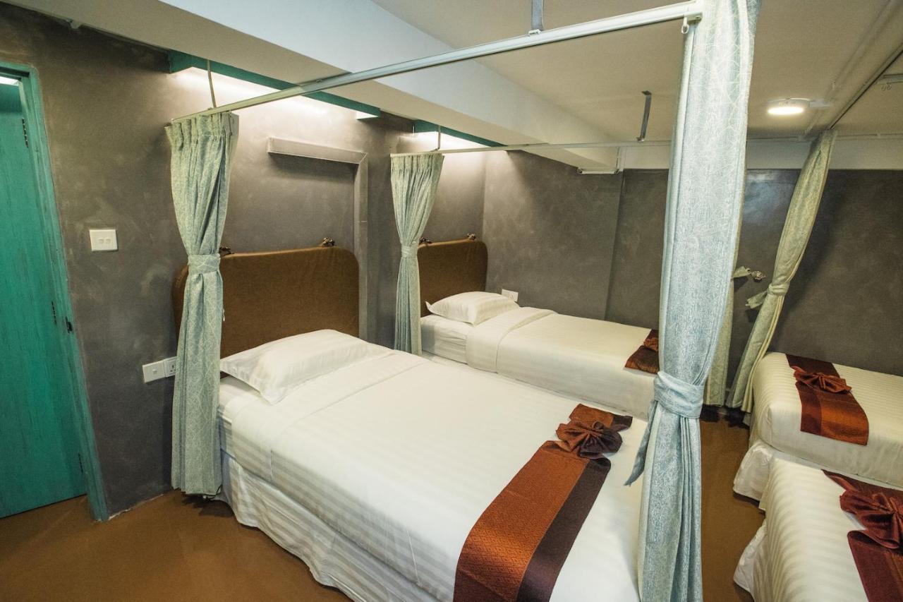 Rangoon Boutique House Hostel Екстериор снимка